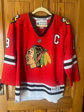 Reebok Youth Blackhawk Hockey Jersey L/XL